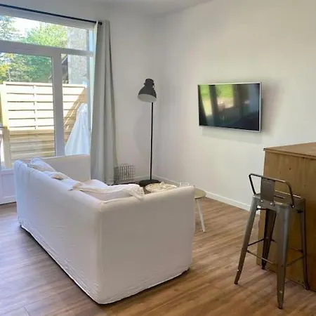 Holiday home Dependance Privee A La Campagne Avec *