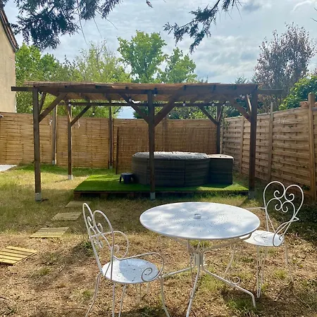 Feriehus Dependance Privee A La Campagne Avec *